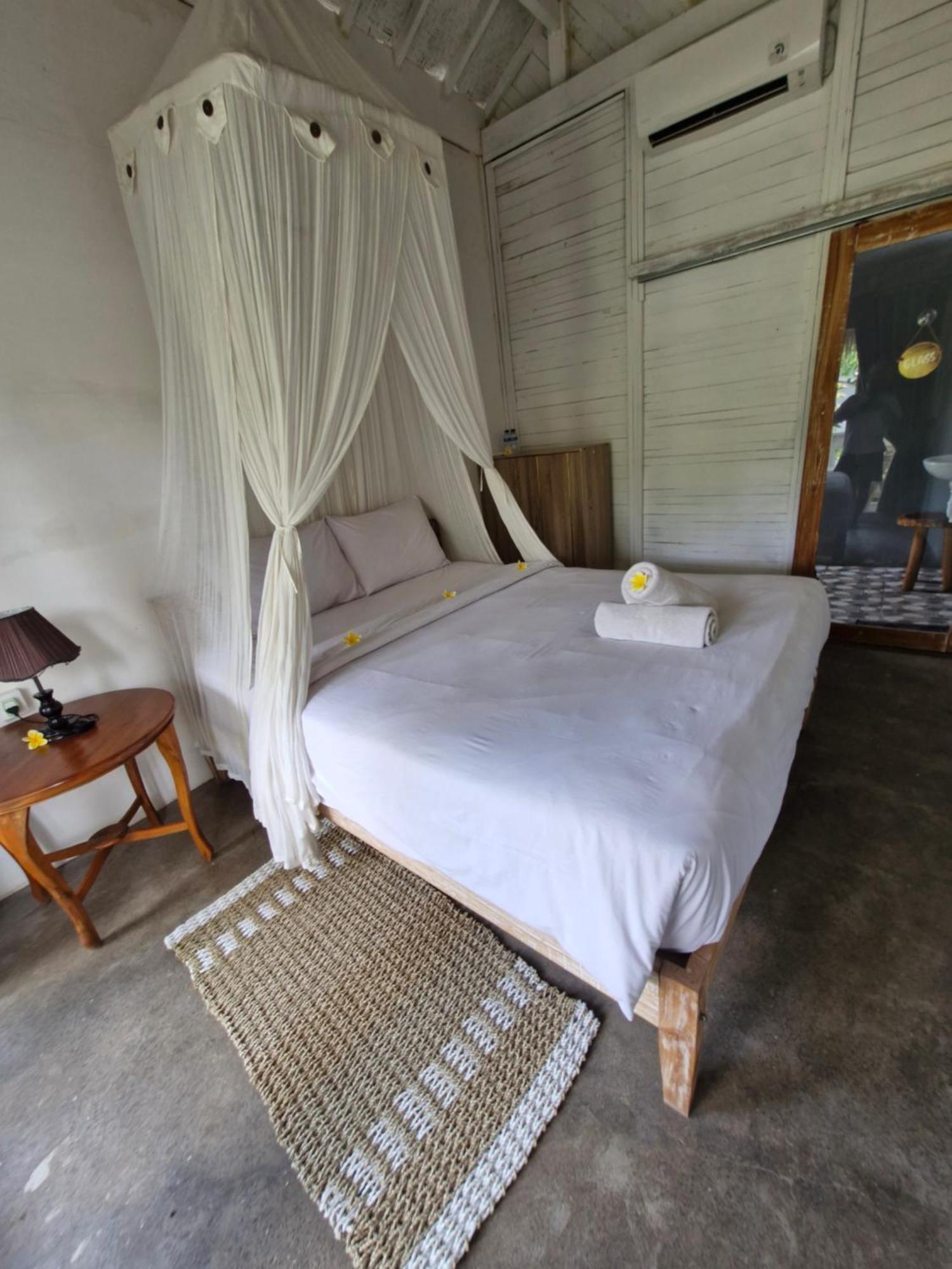 The Layar Homestay Batununggul Εξωτερικό φωτογραφία