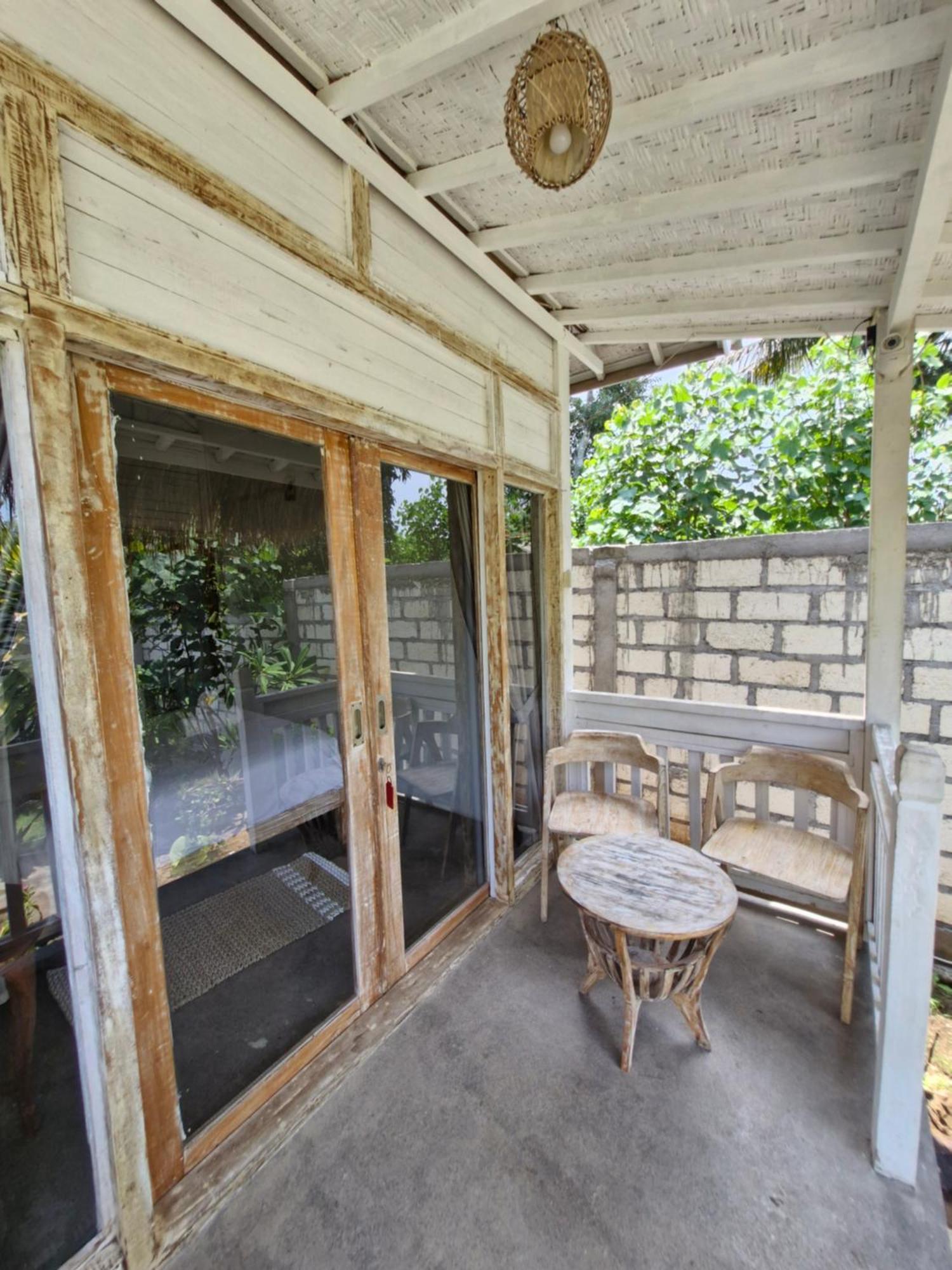 The Layar Homestay Batununggul Εξωτερικό φωτογραφία