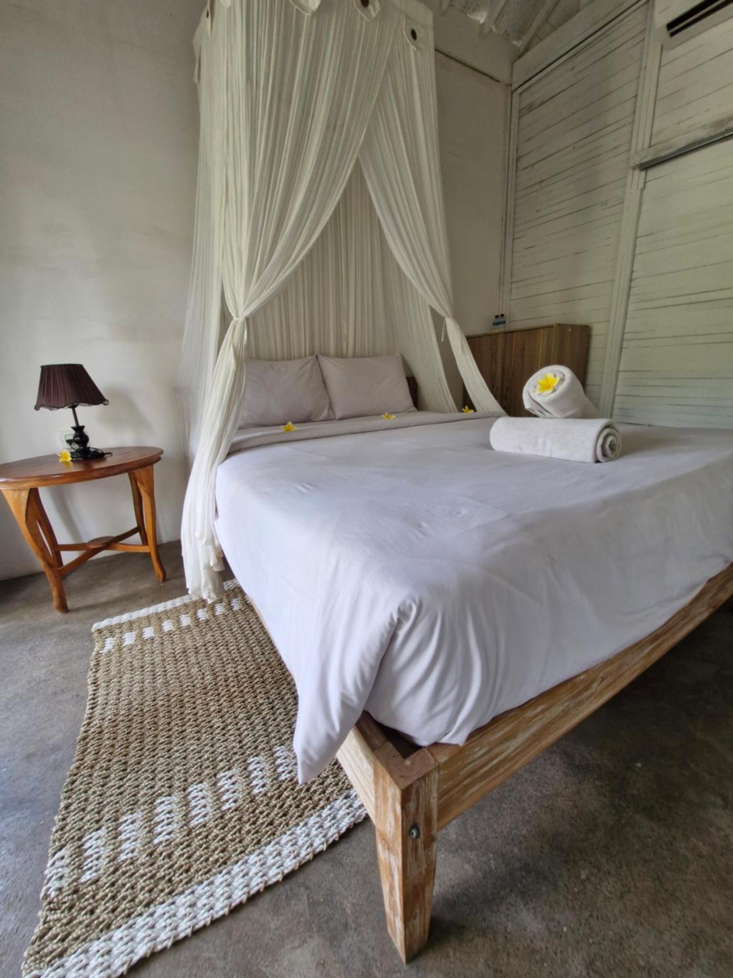 The Layar Homestay Batununggul Εξωτερικό φωτογραφία