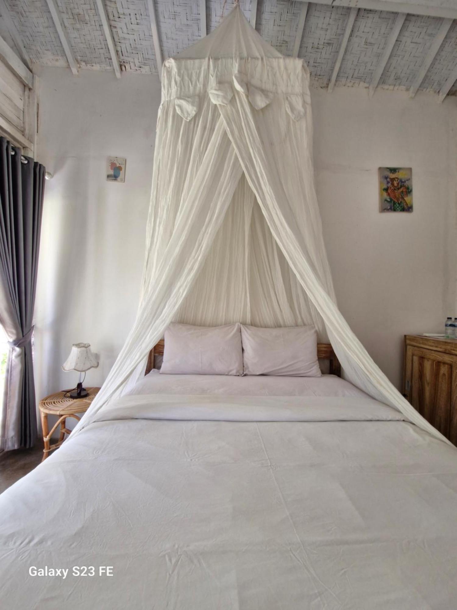 The Layar Homestay Batununggul Εξωτερικό φωτογραφία