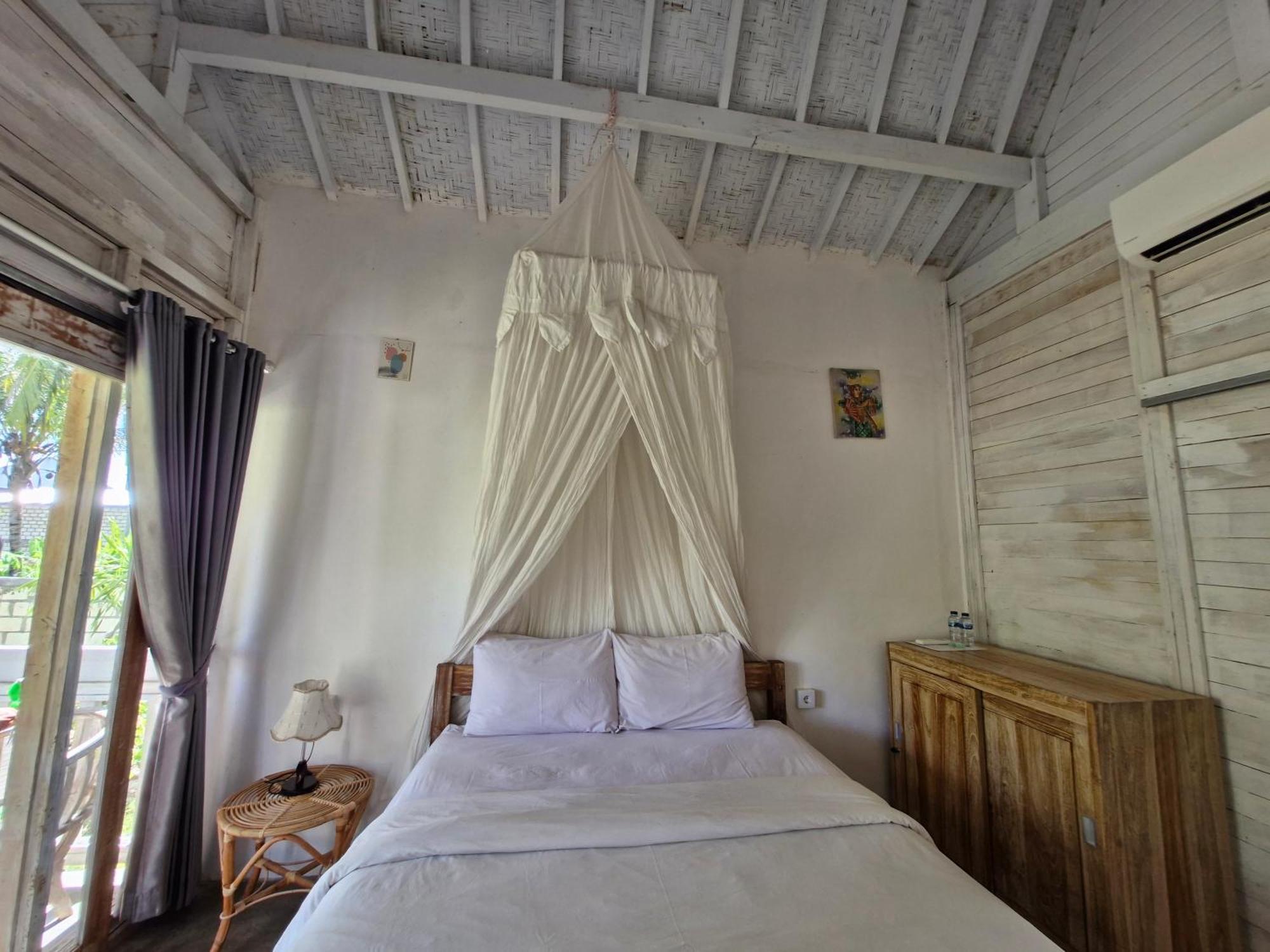 The Layar Homestay Batununggul Εξωτερικό φωτογραφία