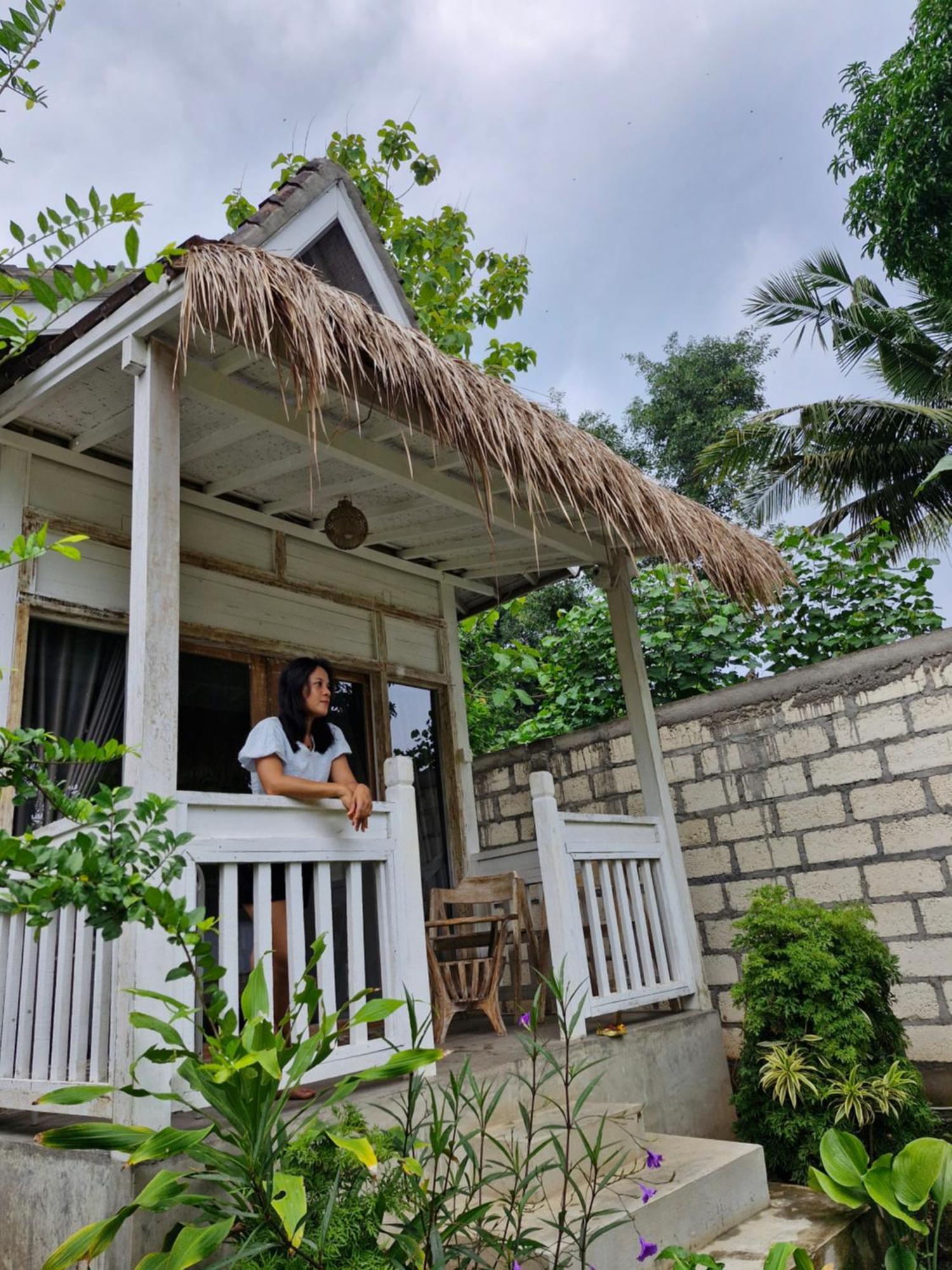 The Layar Homestay Batununggul Εξωτερικό φωτογραφία